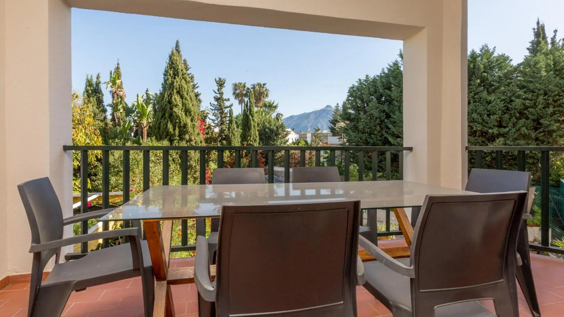 200M From The Beach Apartment San Pedro Марбелья